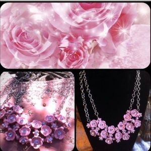 ⭐️HP⭐️Pink floral metal enamel necklace&rhinestone